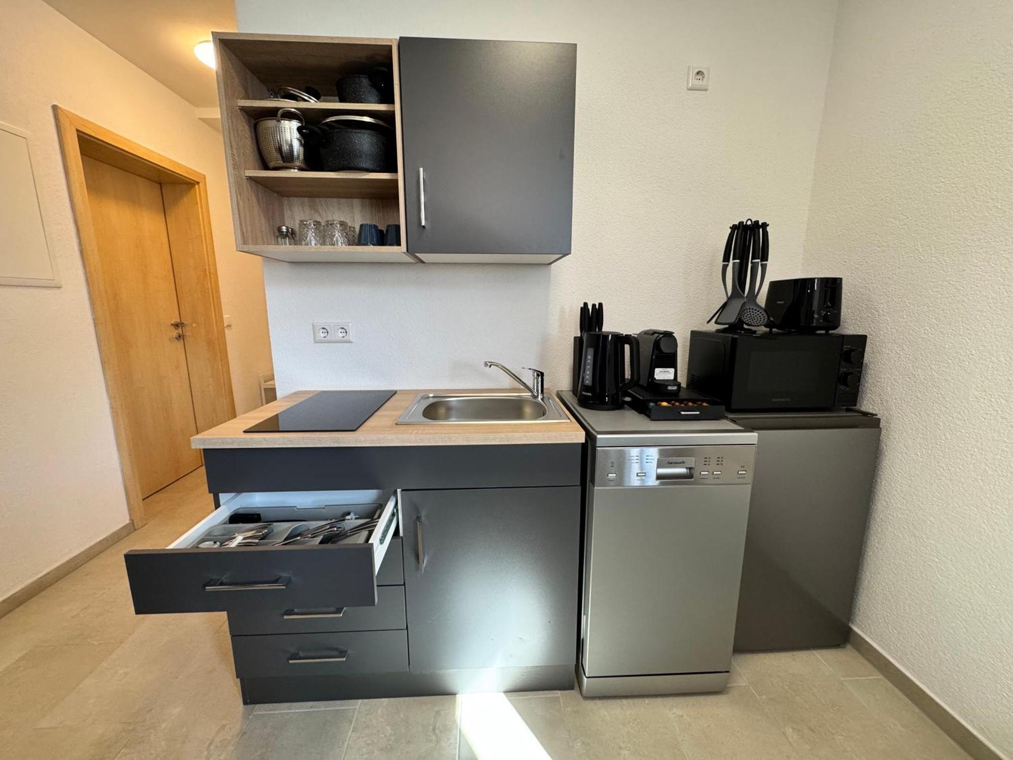 Feel Like 2 Apartment