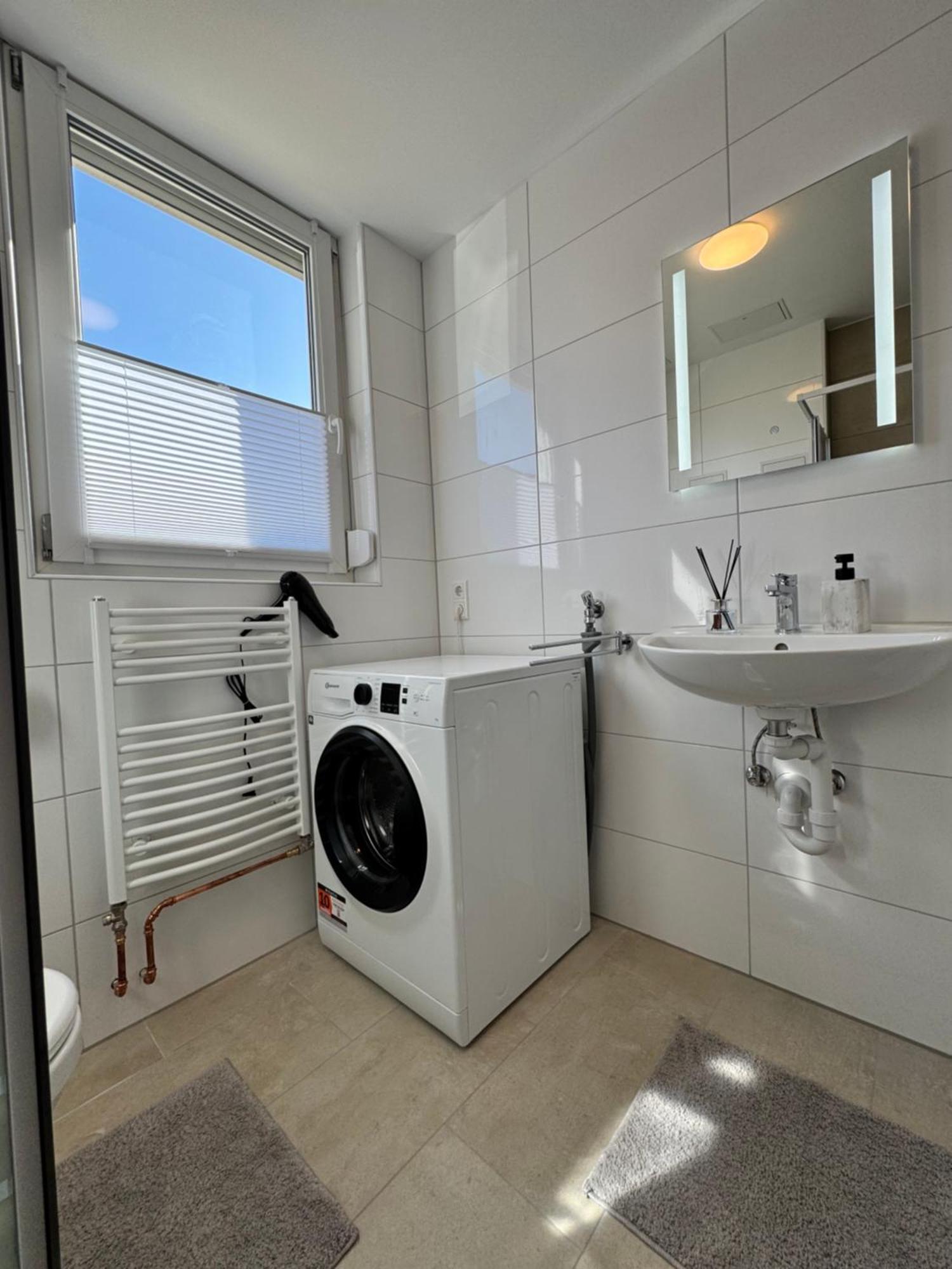Apartment Feel Like 2 *